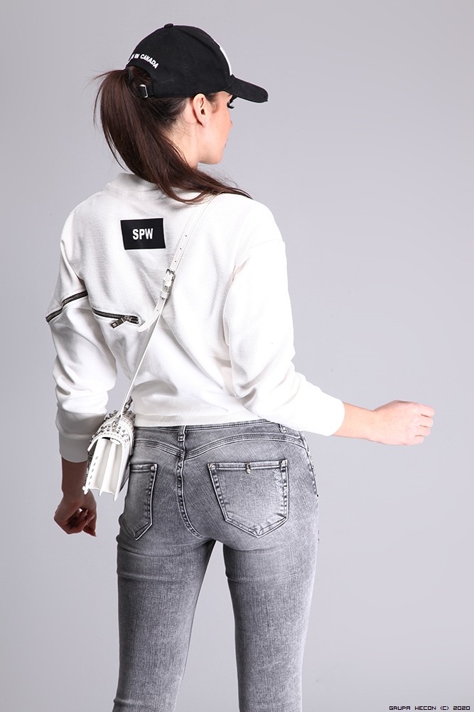 d-she spodnie jeans elastyczne krysztaly zdobienia nity madeineu srebro