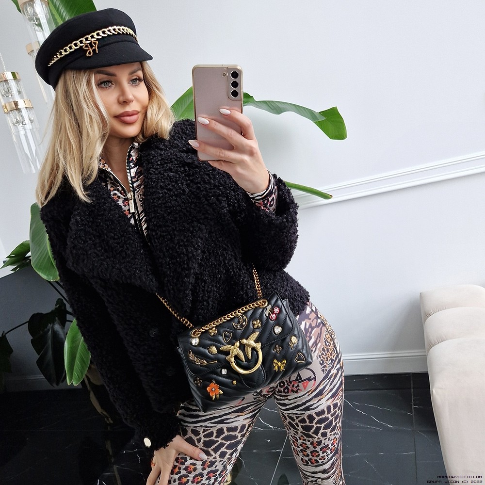 negativ kurtki swobodne kolnierzyk dlugirekaw madeinpoland premiummoda zloto