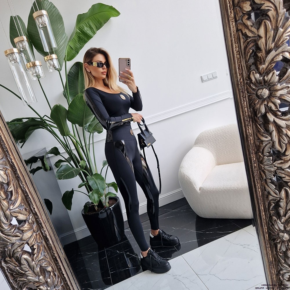 negativ bluzki dopasowane dzianina elastyczne glebokidekolt dlugirekaw madeinpoland premiummoda zloto