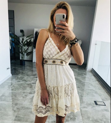  Kremowo-Beżowa z Dekoltem, Cekiny- Koronka swobodne bawelna rozkloszowana boho falbany fredzle cekiny haft madeinitaly koronka