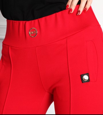  Półsportowe Czerwone Spodnie z Przeszyciem dopasowane sportowy modelujace dzianina lampasy sciagacze elastyczne kaptur zdobienia suwaki madeinpoland premiummoda zloto