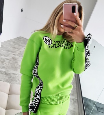  Dresowa Bluza Zieleń Napisy Logowane Taśmy sportowy bawelna sciagacze sznurowany elastyczne blyszczace nadruk napisy madeinpoland premiummoda srebro kaptur