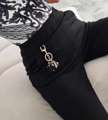  Eleganckie Czarne Spodnie z Brelokiem+... dzianina dopasowane modelujace zdobienia krysztaly madeinitaly zloto srebro