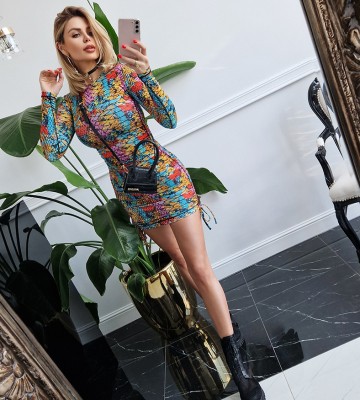  Personalizowany Wzór Skóra Węża... dopasowane dlugirekaw glebokidekolt zdobienia madeinpoland premiummoda zloto odwazne midi mini
