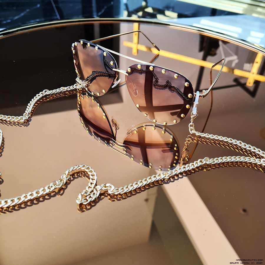 luxury brands příslušenství transparentny zloto madeinitaly lancuchy nity