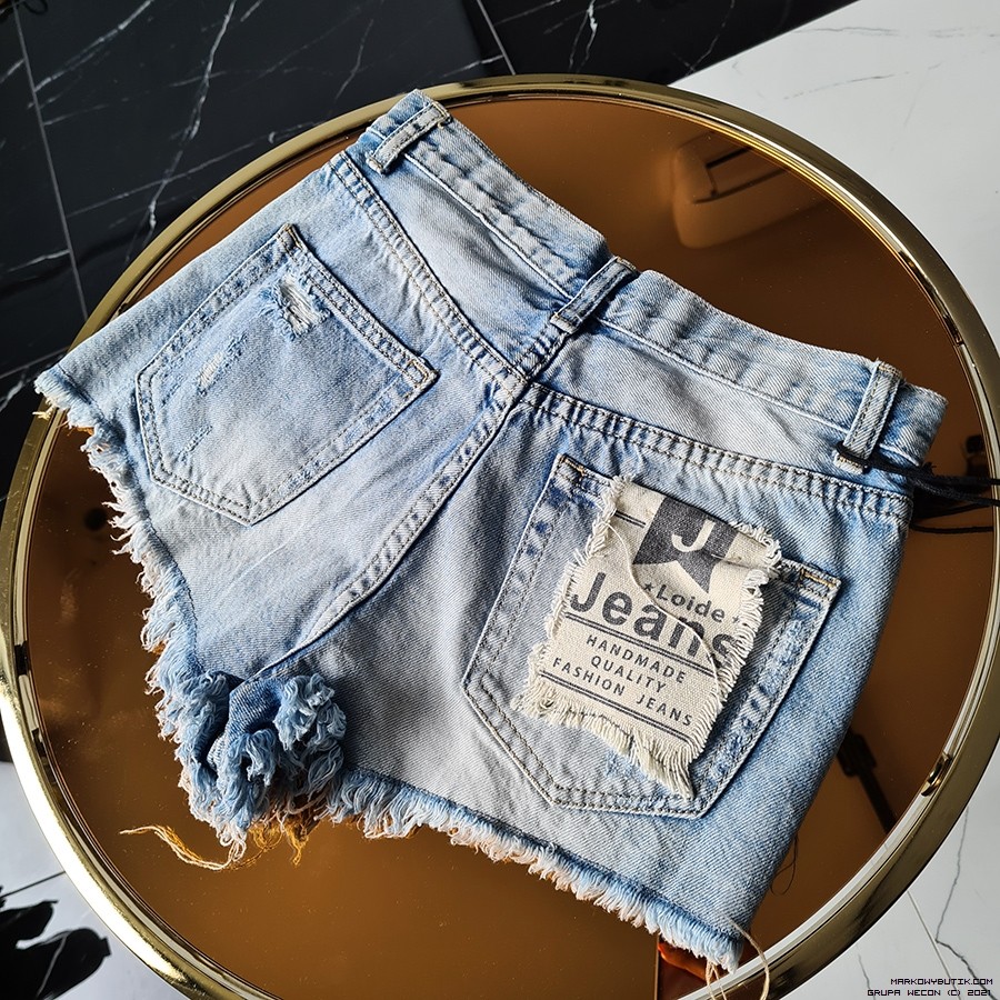 monday jeans shorts swobodne jeans vintage madeinitaly kwiaty