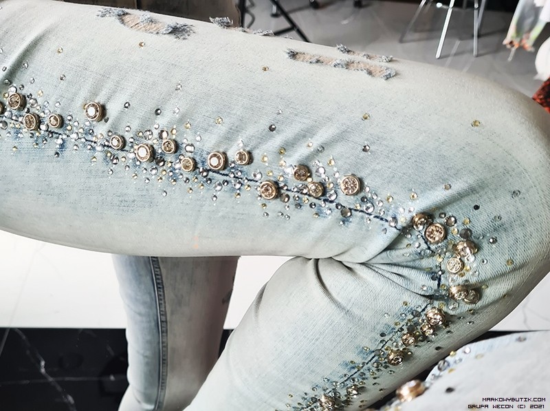 d-she hose jeans elastyczne zdobienia krysztaly nity madeineu premiummoda zloto srebro