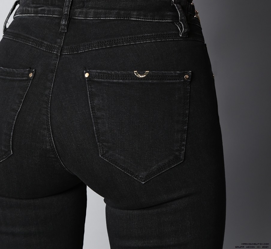 d-she брюки dopasowane jeans blyszczace zdobienia napisy madeineu premiummoda zloto
