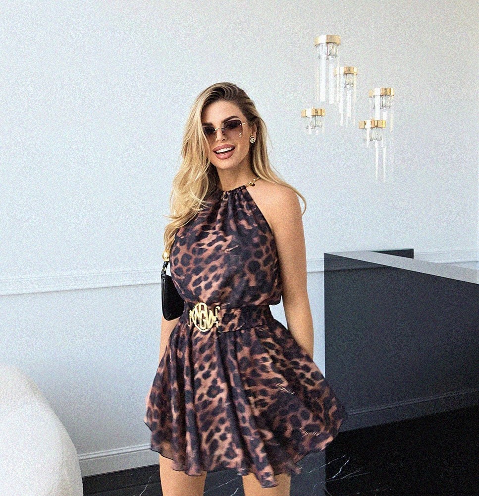 negativ šaty delikatny swobodne sznurowany asymetryczna rozkloszowana drapieznyprint zdobienia lancuchy krysztaly madeinpoland premiummoda zloto