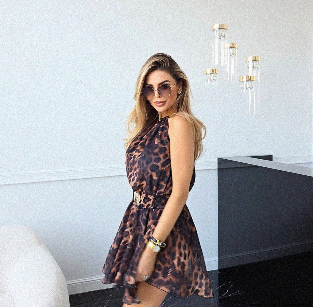 negativ šaty delikatny swobodne sznurowany asymetryczna rozkloszowana drapieznyprint zdobienia lancuchy krysztaly madeinpoland premiummoda zloto