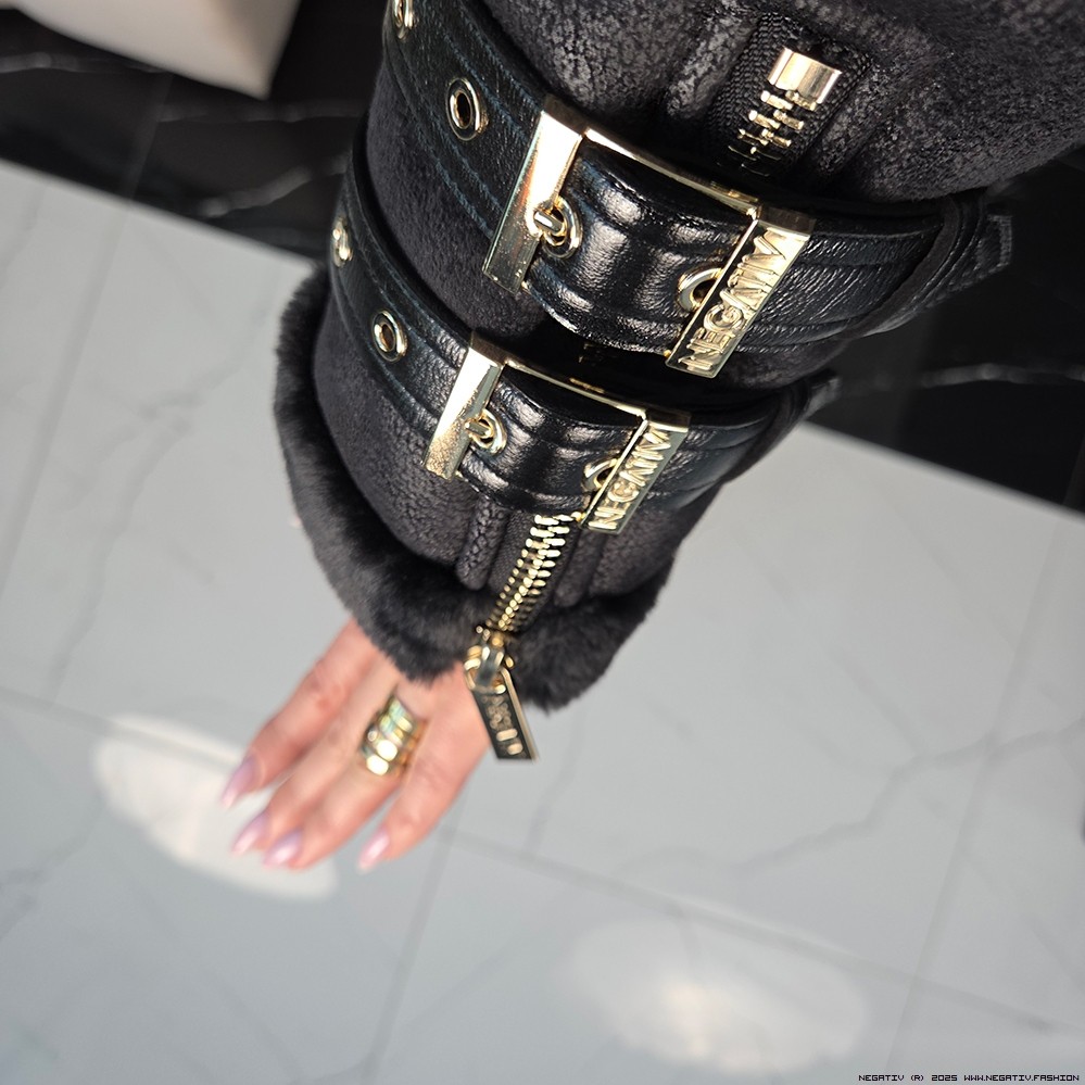 negativ куртки dopasowane ekoskora zdobienia matowe dlugirekaw suwaki madeinpoland premiummoda zloto
