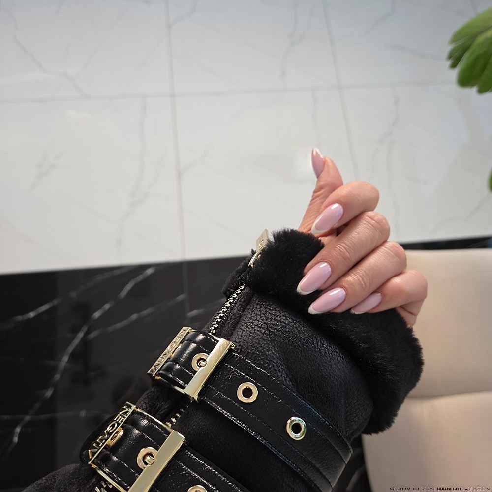 negativ куртки dopasowane ekoskora zdobienia matowe dlugirekaw suwaki madeinpoland premiummoda zloto
