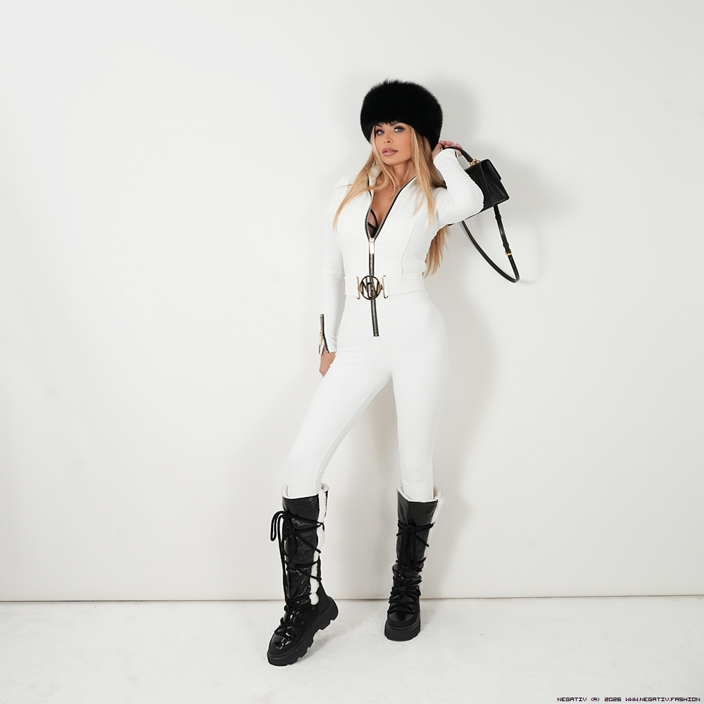 negativ kombinezony dopasowane elastyczne zdobienia suwaki napisy madeinpoland premiummoda zloto