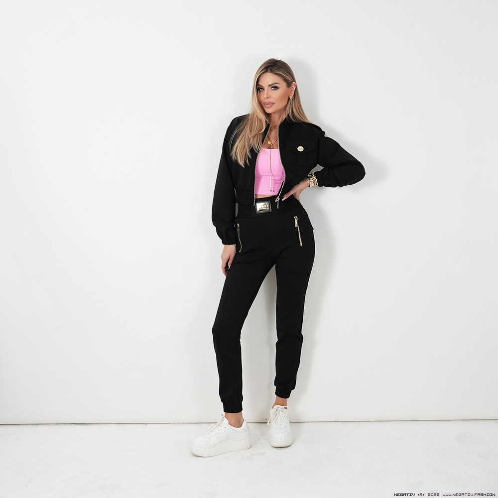 negativ spodnie swobodne modelujace ekoskora elastyczne odwazne drapieznyprint napy suwaki nity napisy madeinpoland premiummoda zloto