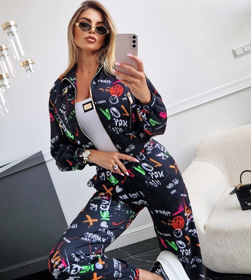 NEGATIV ** Półsportowa Rozpinana Bluza z Suwakami GRAFITTI swobodne sciagacze matowe zdobienia suwaki madeinpoland premiummoda zloto