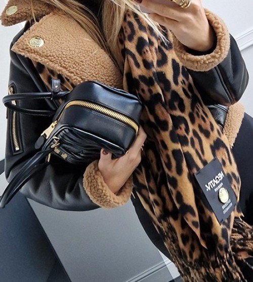 NEGATIV ** Duży Szal w Leopardzie Logowany Złota Napa Żakard krysztaly zdobienia nity drapieznyprint madeinpoland premiummoda zloto