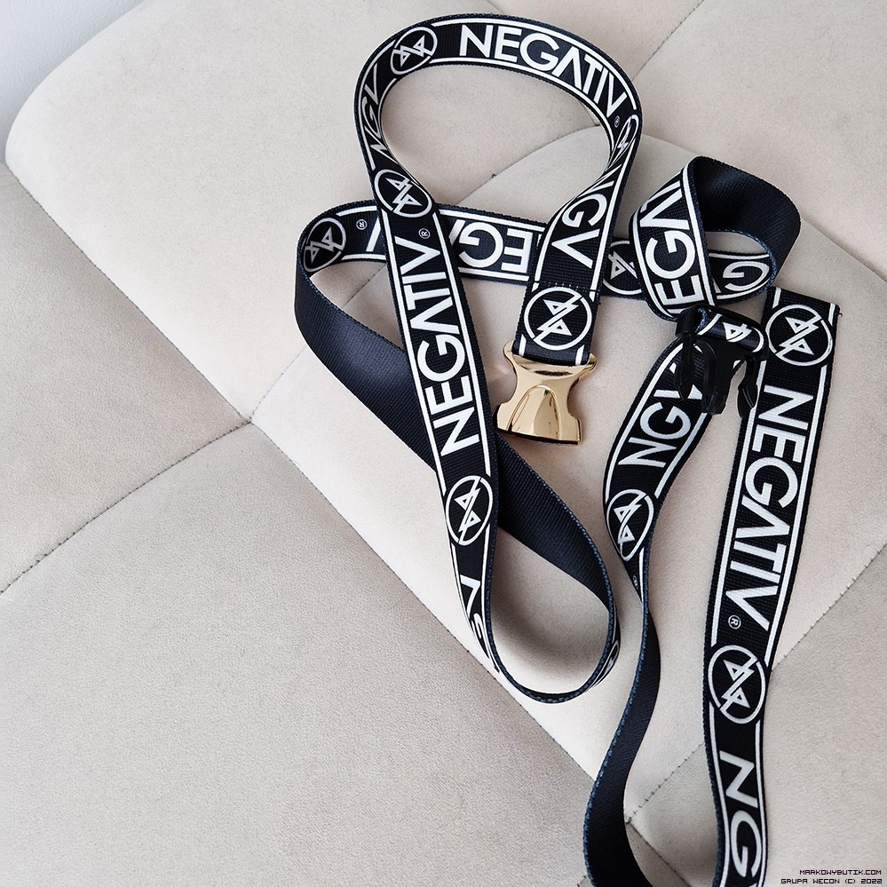 negativ accessories swobodne zdobienia pasek napisy madeinpoland premiummoda zloto