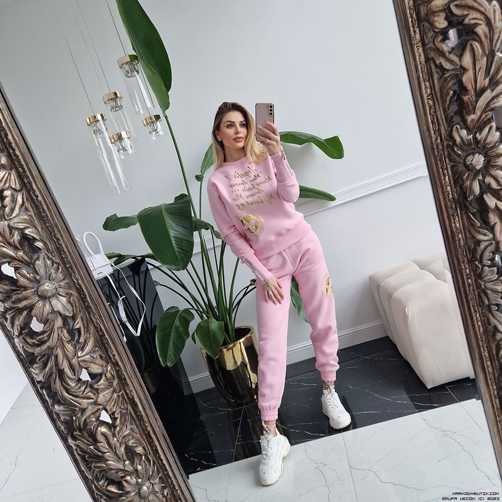 negativ tracksuits swobodne bawelna elastyczne zdobienia napisy madeinpoland premiummoda zloto