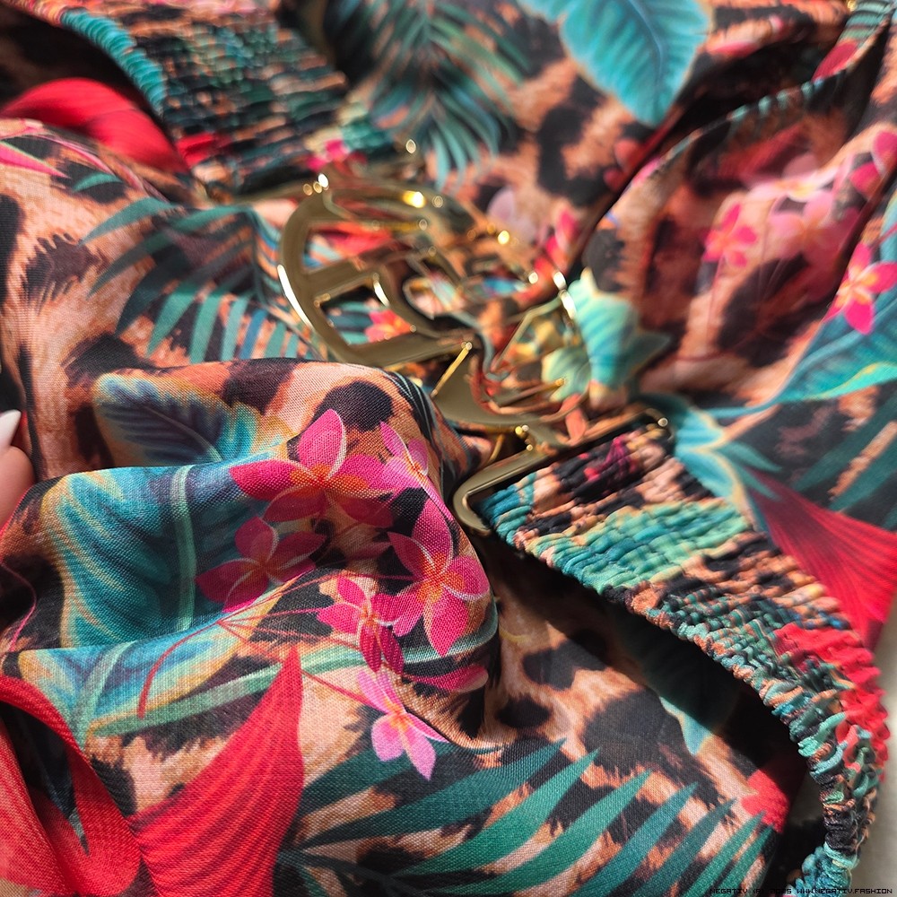 negativ платья delikatny swobodne sznurowany asymetryczna rozkloszowana drapieznyprint zdobienia lancuchy krysztaly madeinpoland premiummoda zloto