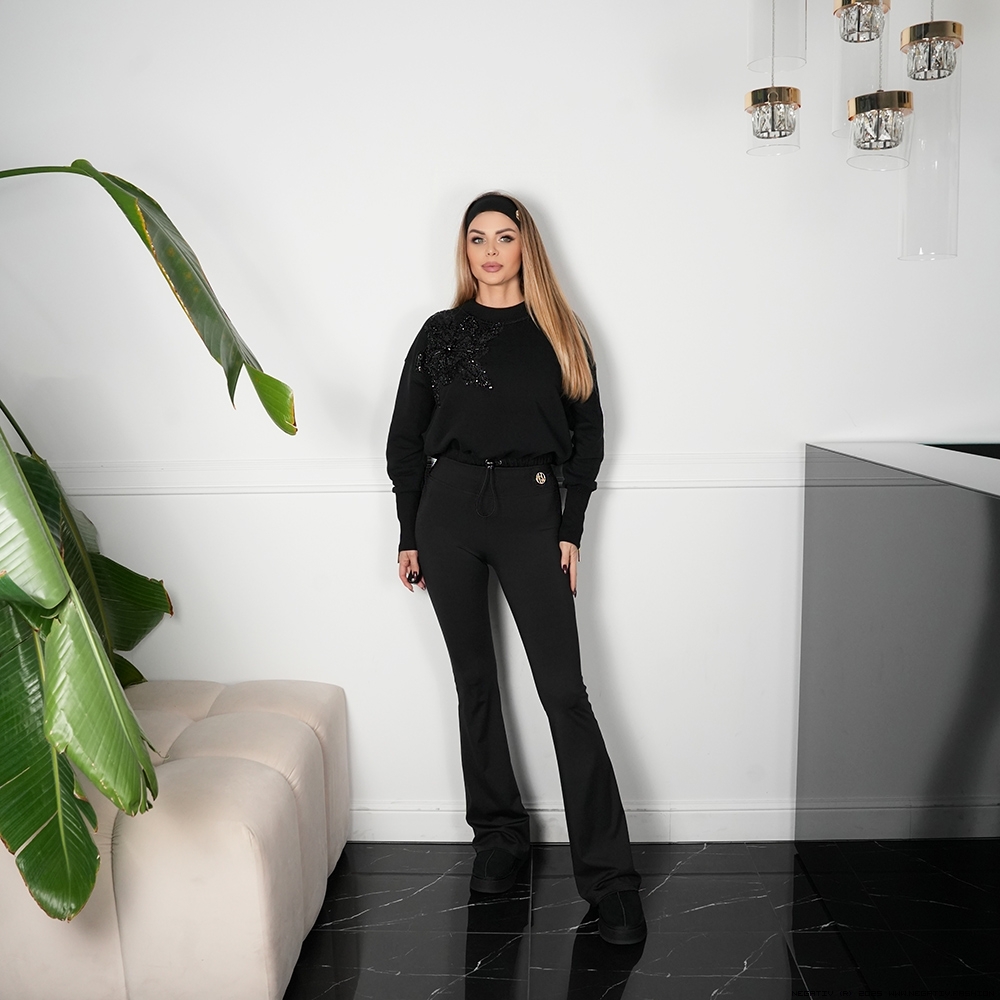 negativ spodnie dopasowane dzianina zdobienia suwaki madeinpoland premiummoda zloto