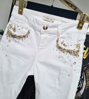 D-SHE ** Jeansy Biel Slimoane Złote Kamienie Obłędne! modelujace jeans elastyczne blyszczace zdobienia krysztaly madeineu zloto