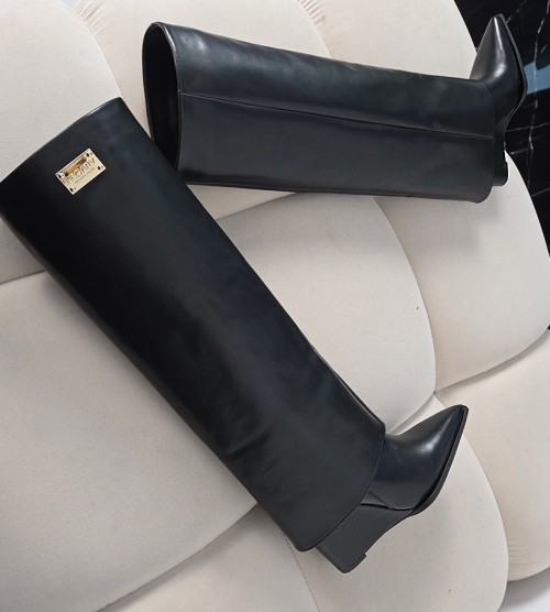 NEGATIV ** Kozaki TUBO z cholewką 100% skóra Złote logo dopasowane sznurowany zdobienia suwaki madeinpoland premiummoda zloto